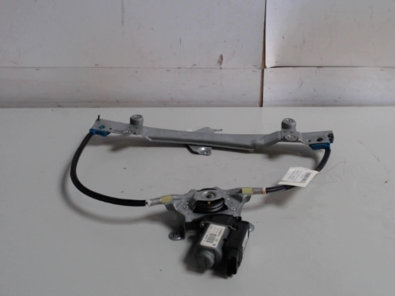 Leve vitre electrique avant gauche RENAULT TWINGO 2 PHASE 1  - 1
