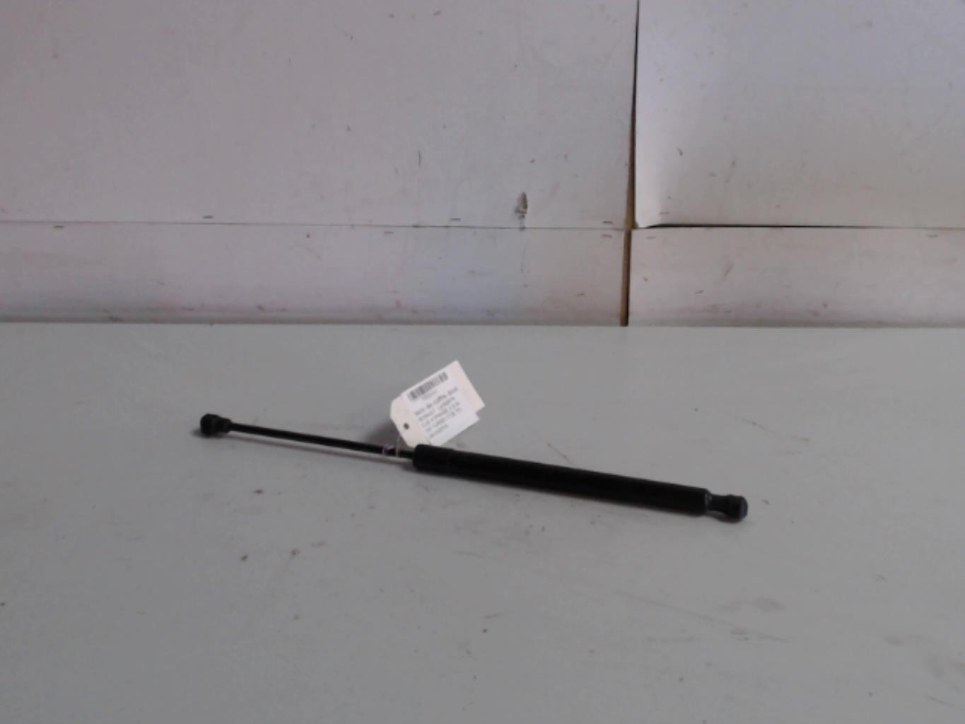 Verin de coffre droit RENAULT CLIO 4 PHASE 2 Essence - 1