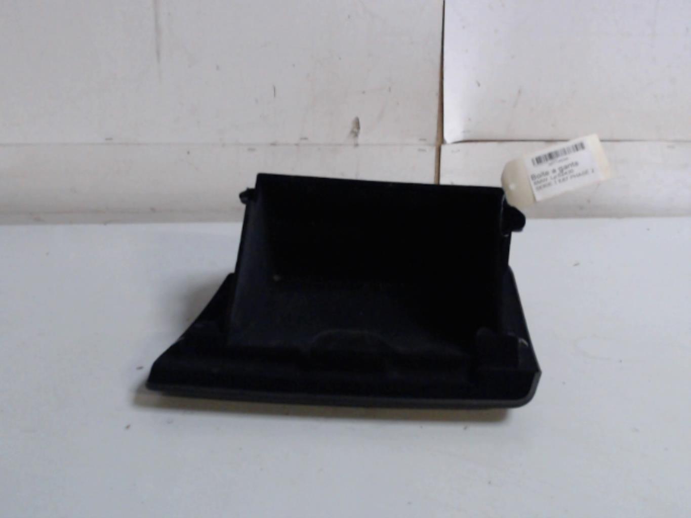 Boite a gants BMW SERIE 1 E87 PHASE 2  - 1