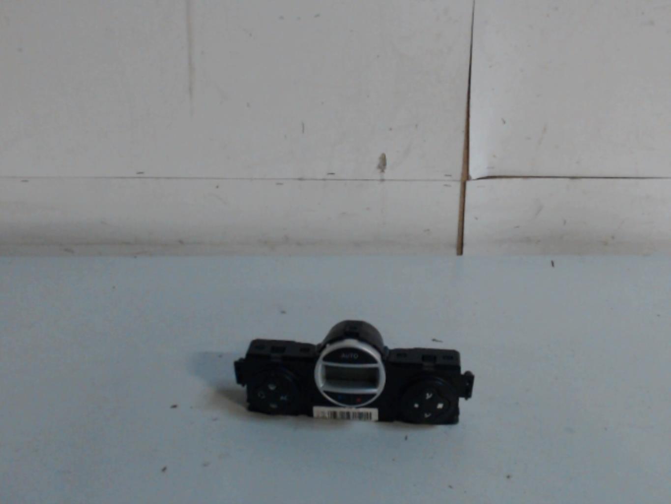 Commande chauffage RENAULT SCENIC 2 PHASE 2  - 1