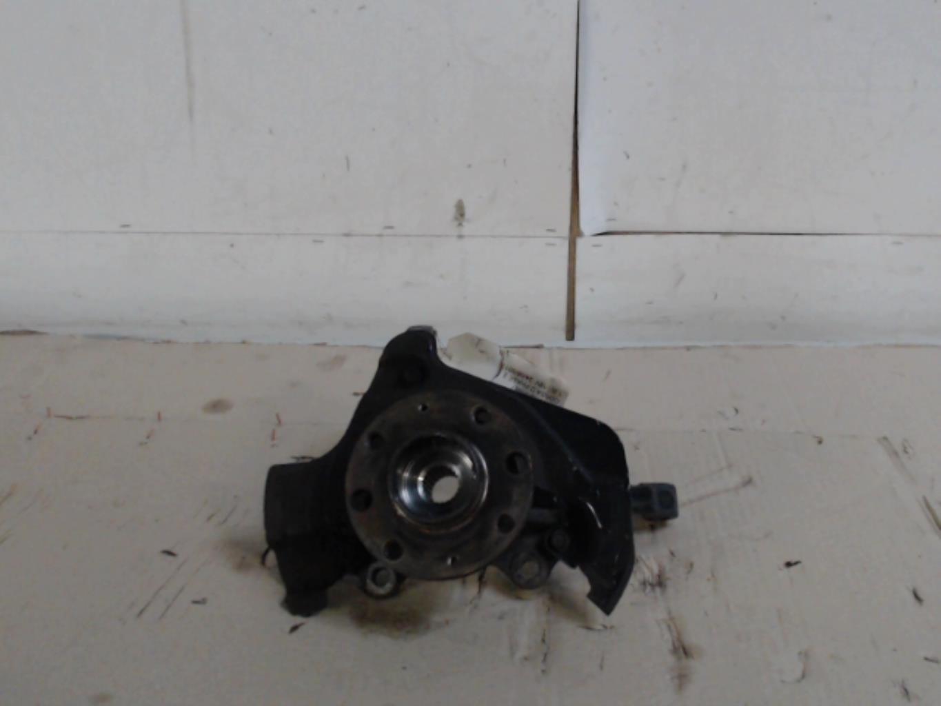 Fusee avant droit OPEL CORSA D PHASE 2 Essence - 1