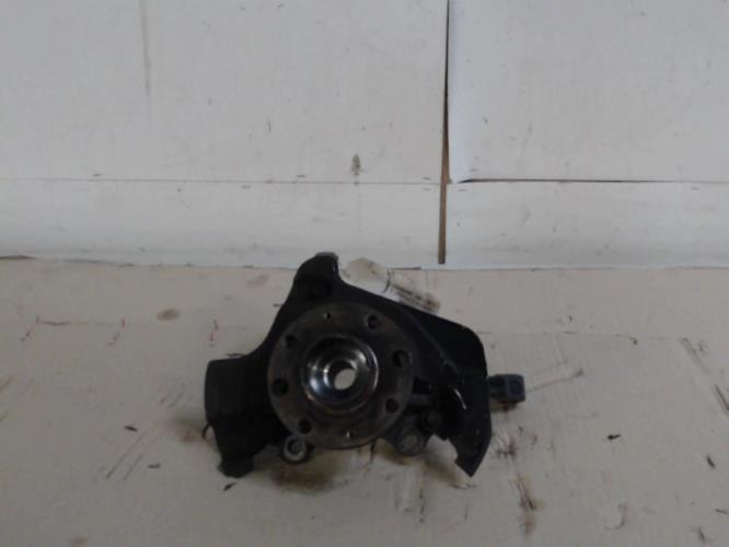 Fusee avant droit - OPEL...