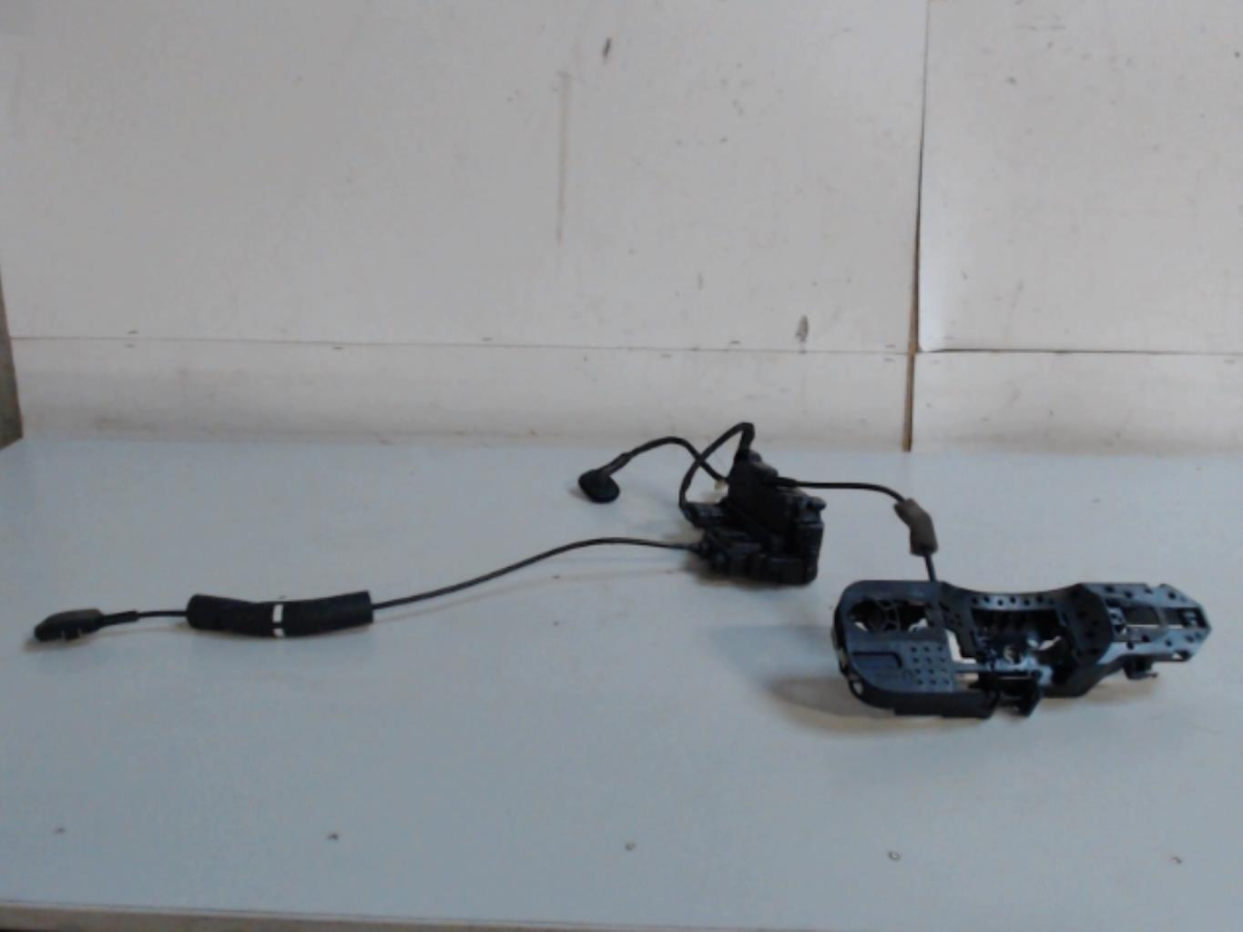 Serrure arriere droit RENAULT SCENIC 3 PHASE 1 Diesel - 1