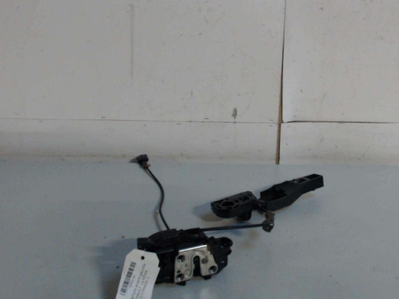 Serrure avant gauche RENAULT CLIO 3 PHASE 2  - 1