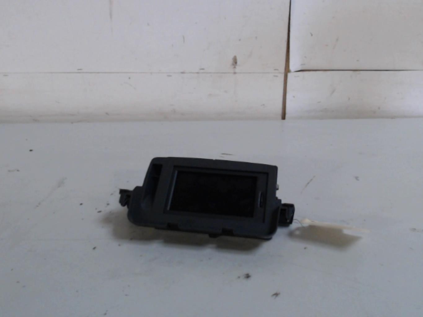 Ecran GPS RENAULT MEGANE 3 PHASE 1 Diesel - 1