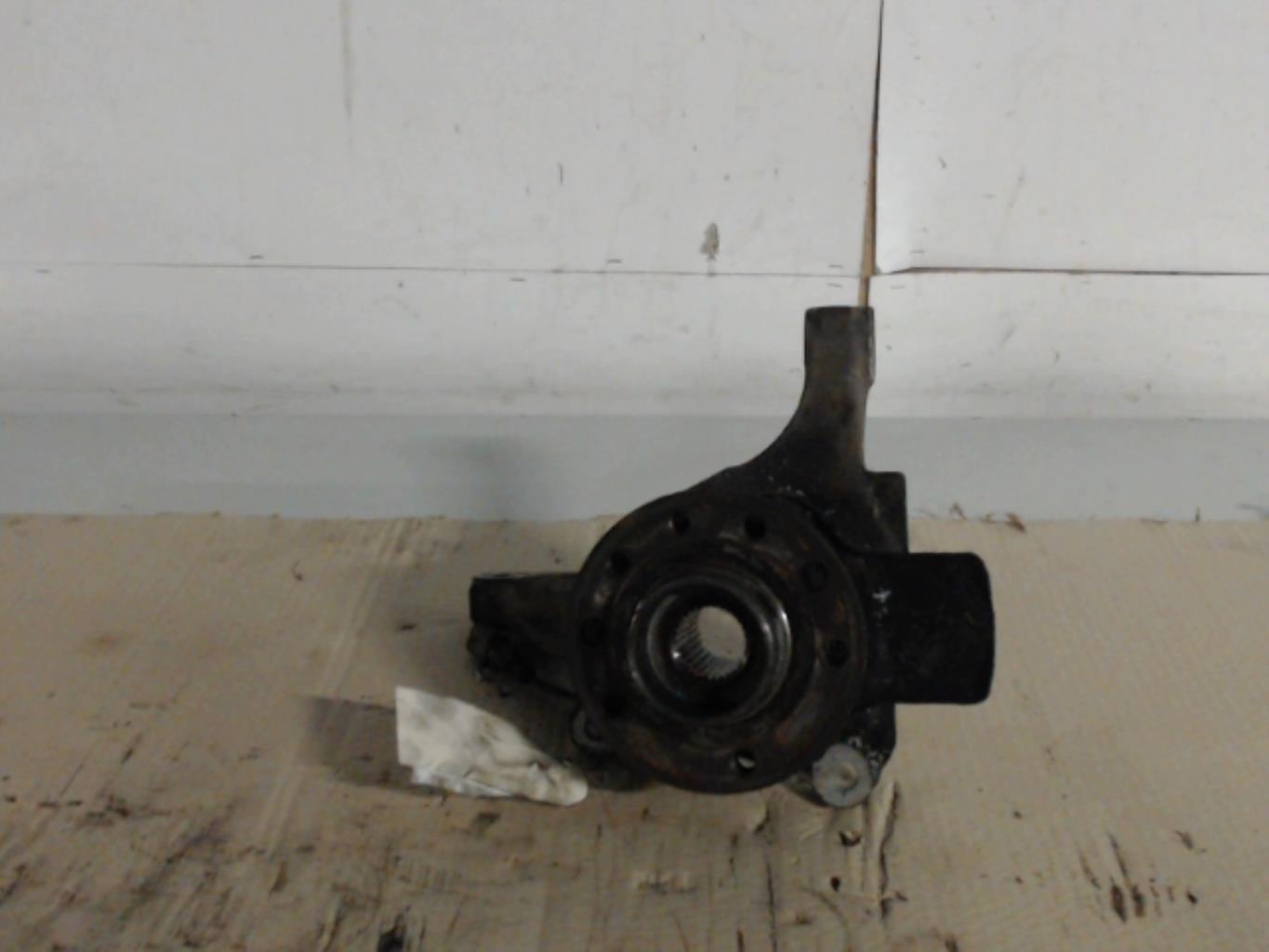 Fusee avant gauche OPEL VECTRA C PHASE 1 BREAK Diesel - 1