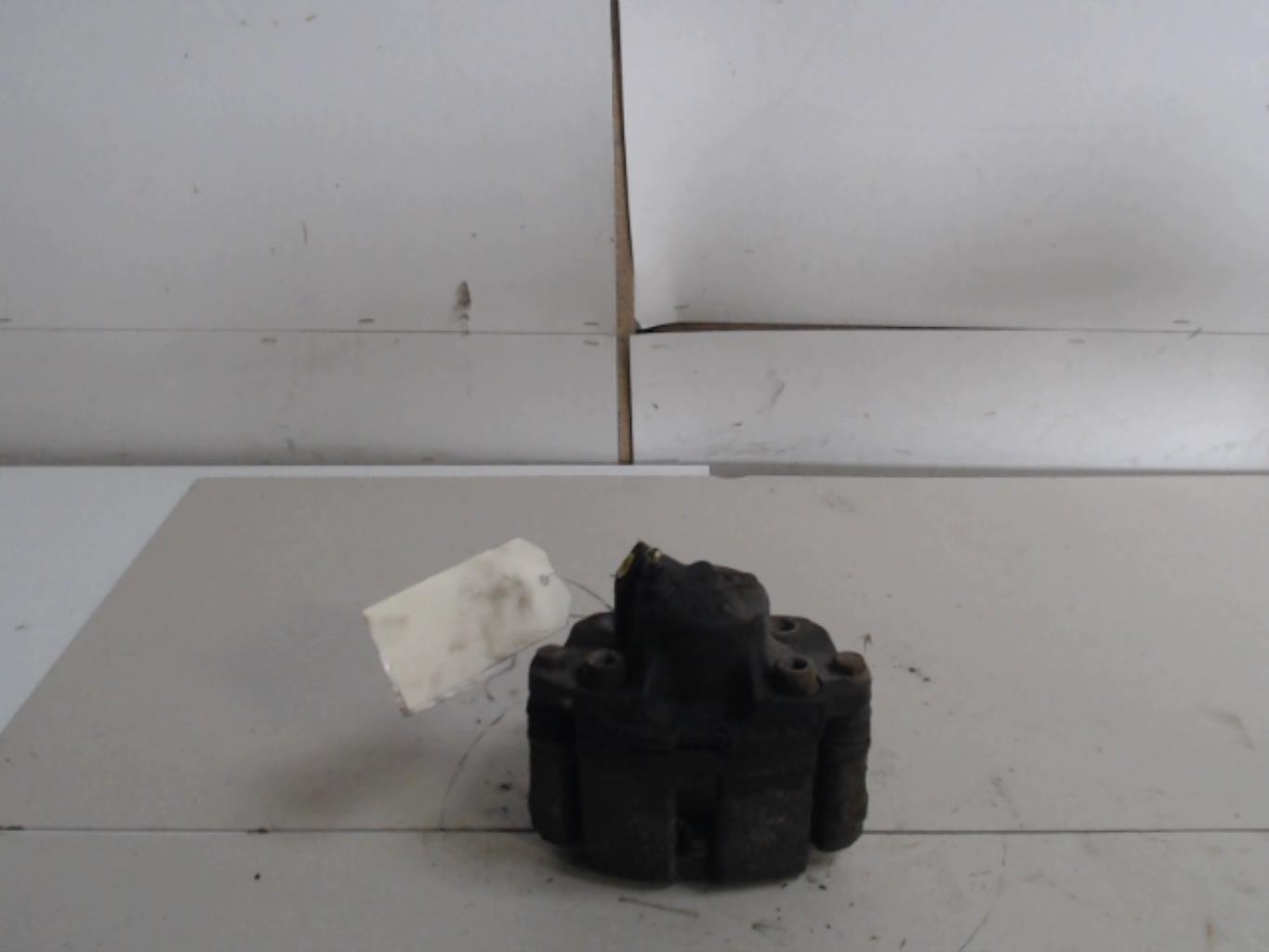 Etrier avant droit (freinage) RENAULT CLIO 2 PHASE 2 Diesel - 1