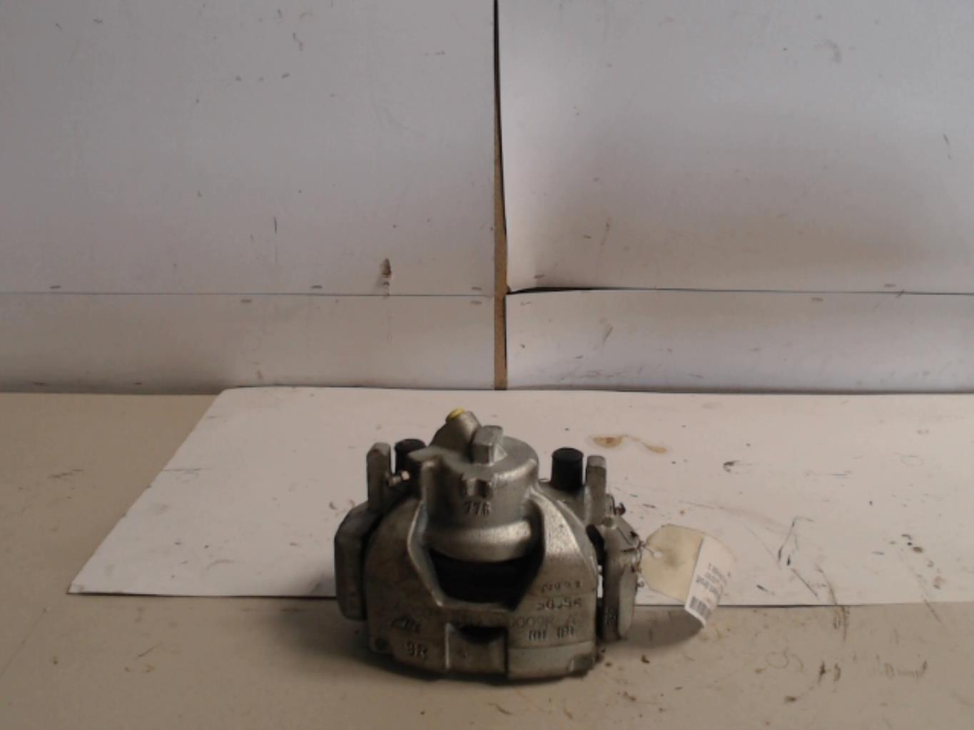 Etrier avant droit (freinage) RENAULT SCENIC 3 PHASE 2 Diesel - 1