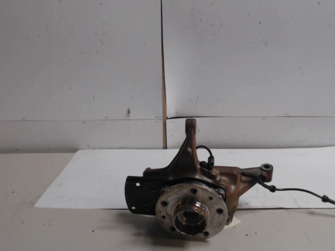 Fusee avant droit RENAULT TRAFIC 3  - 1