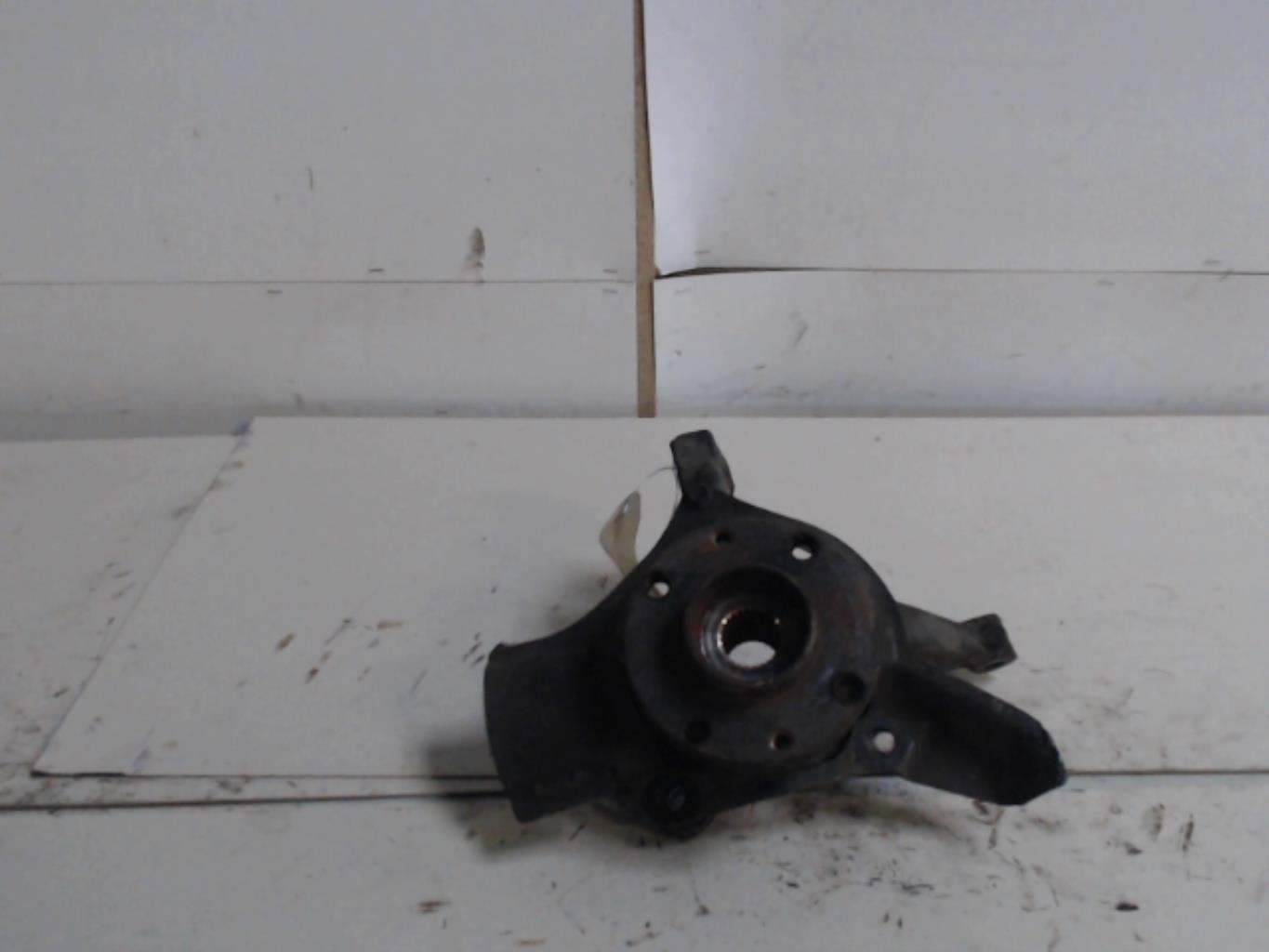 Fusee avant droit FIAT MULTIPLA PHASE 2 Diesel - 1