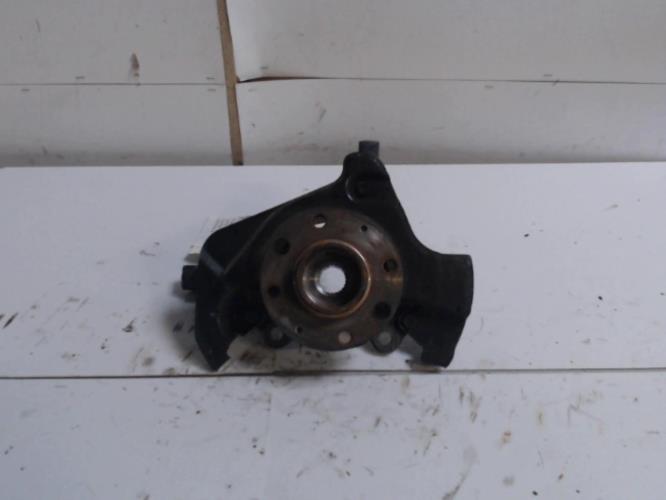 Fusee avant gauche - OPEL...