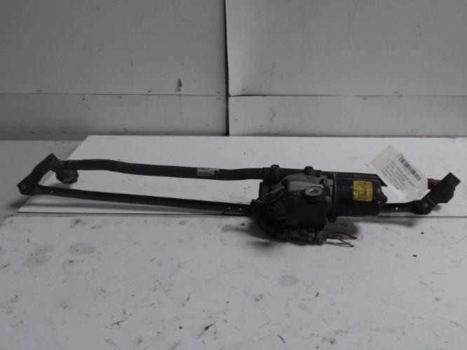 Moteur essuie glace avant -...