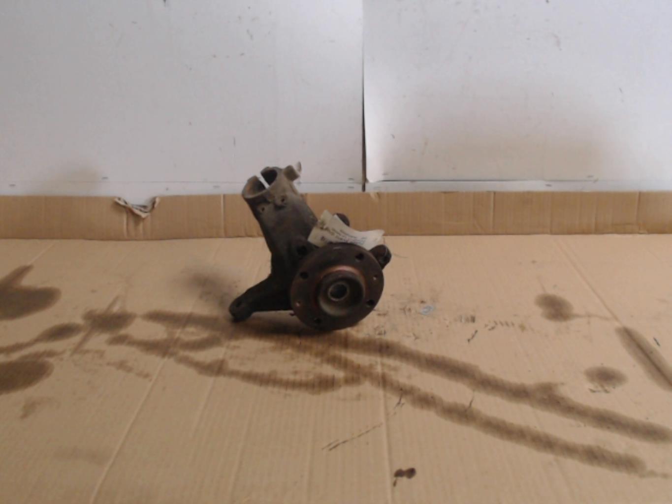 Fusee avant droit PEUGEOT 206  - 1