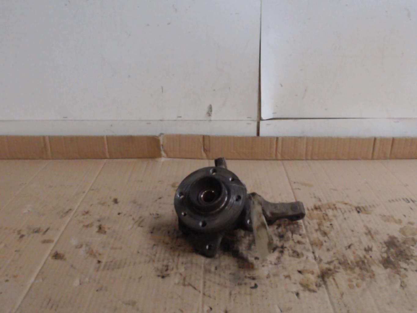 Fusee avant droit RENAULT KANGOO 1 PHASE 1  - 1