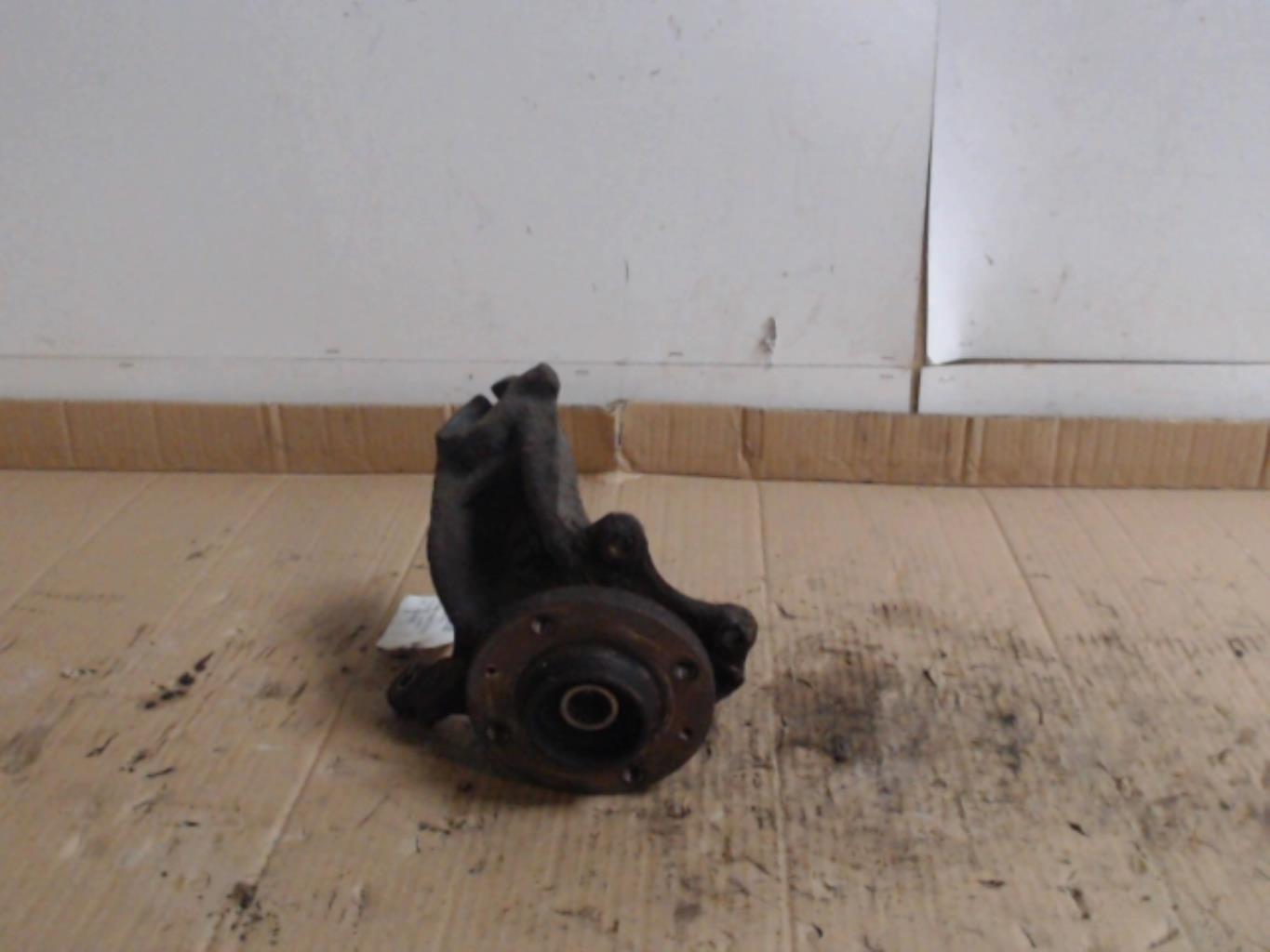 Fusee avant droit PEUGEOT 207  - 1