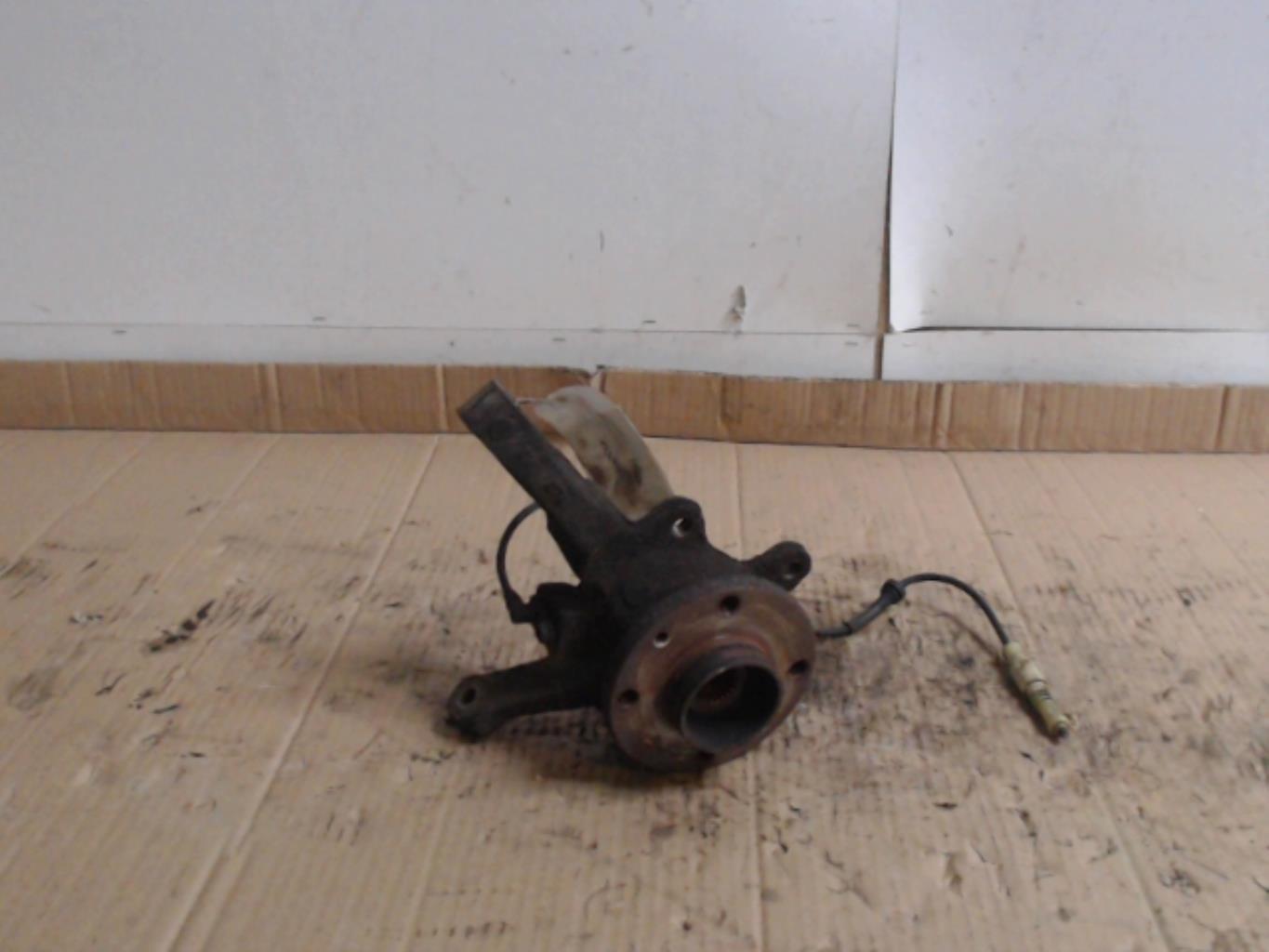 Fusee avant droit RENAULT KANGOO 1 PHASE 1 Diesel - 1