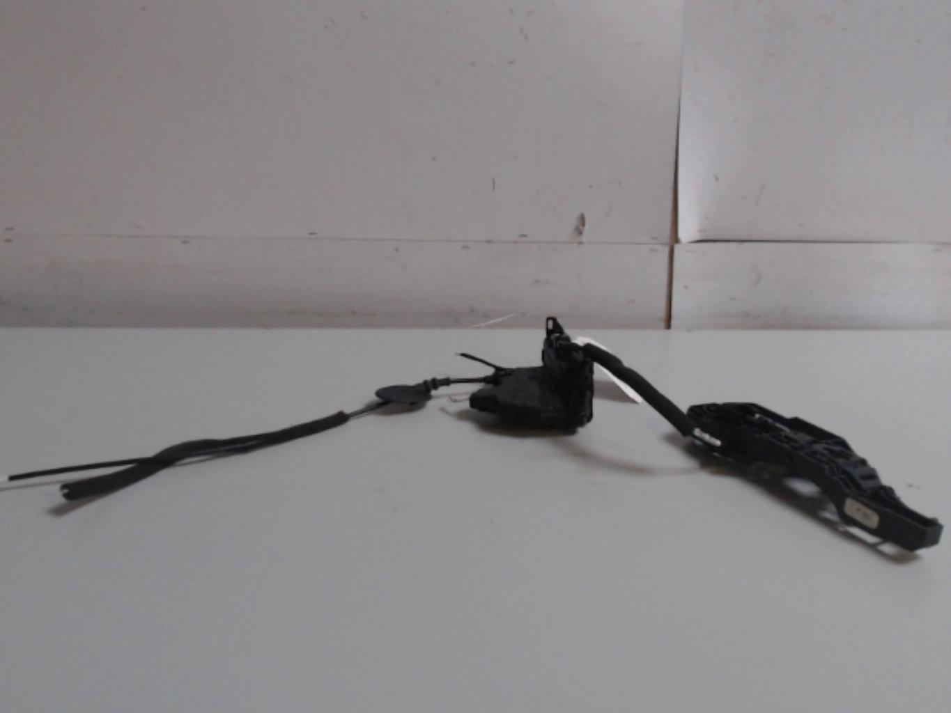 Serrure avant droit RENAULT CLIO 4 PHASE 2 Essence - 1