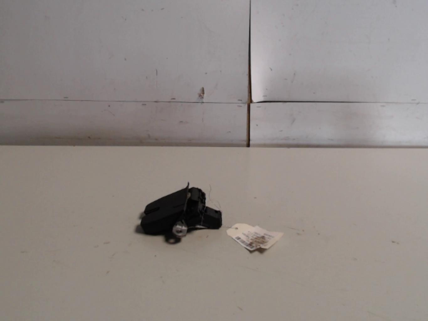 Serrure de hayon FORD FOCUS 2 PHASE 2 Diesel - 1