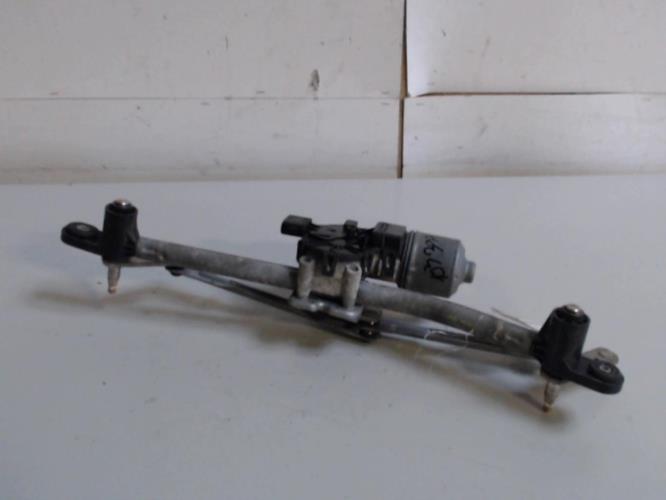 Moteur essuie glace avant -...