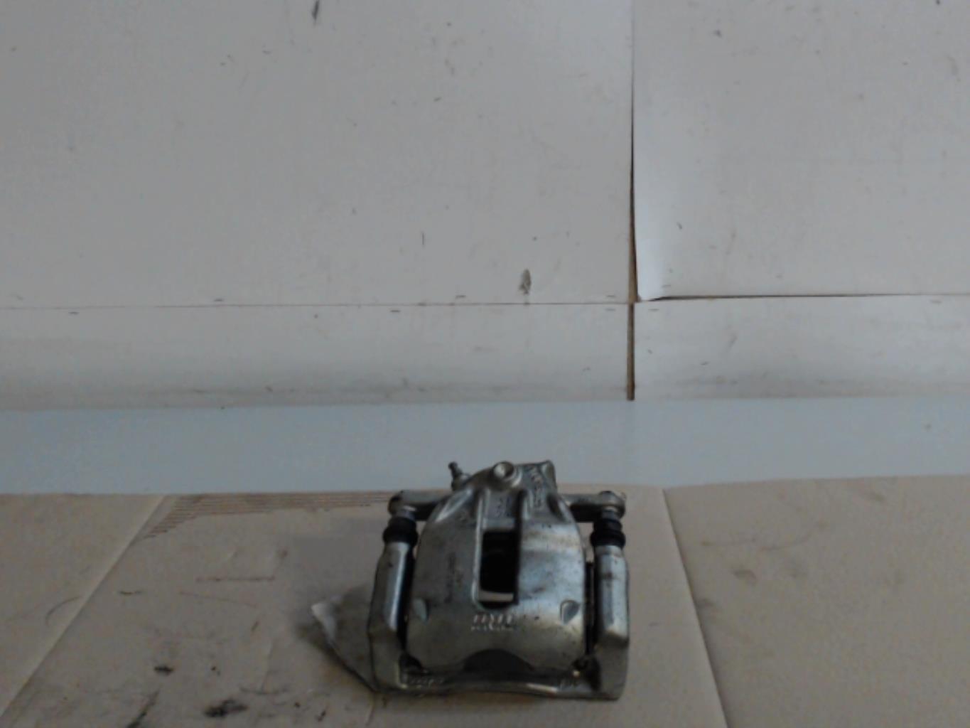 Etrier avant droit (freinage) RENAULT CLIO 3 PHASE 2 Diesel - 1