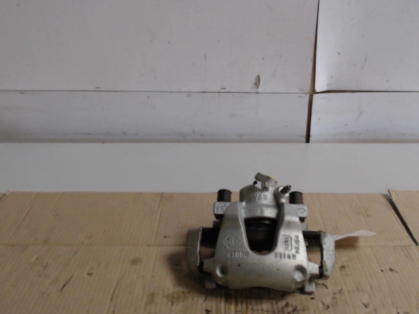 Etrier avant gauche (freinage) RENAULT CLIO 4 PHASE 2  - 1