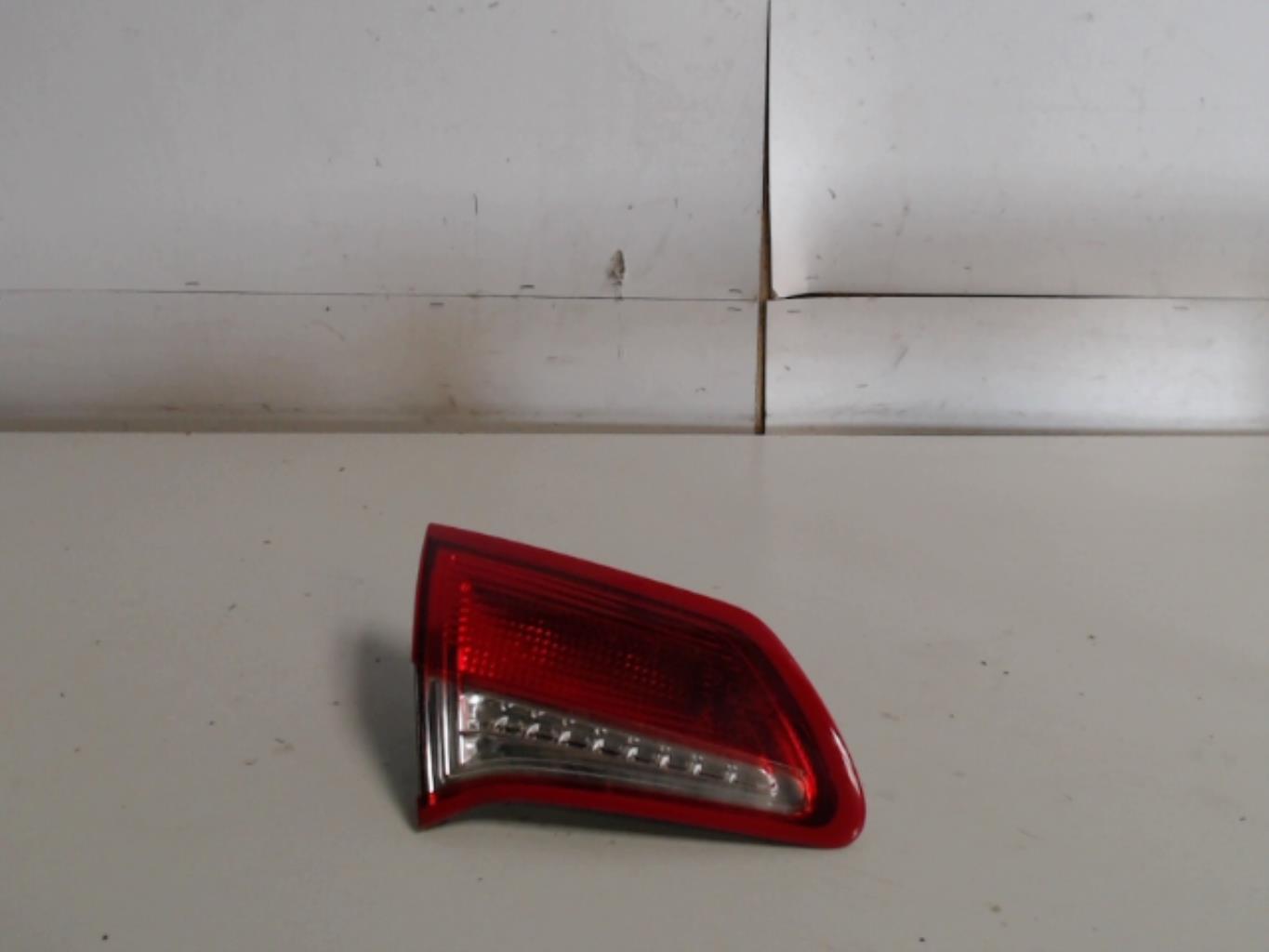 Feu arriere secondaire gauche (feux) CITROEN C4 2 PHASE 1 Diesel - 1