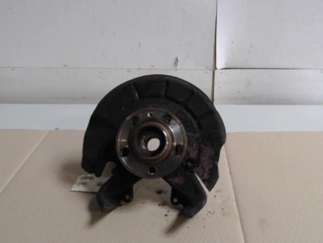 Fusee avant gauche - AUDI A2