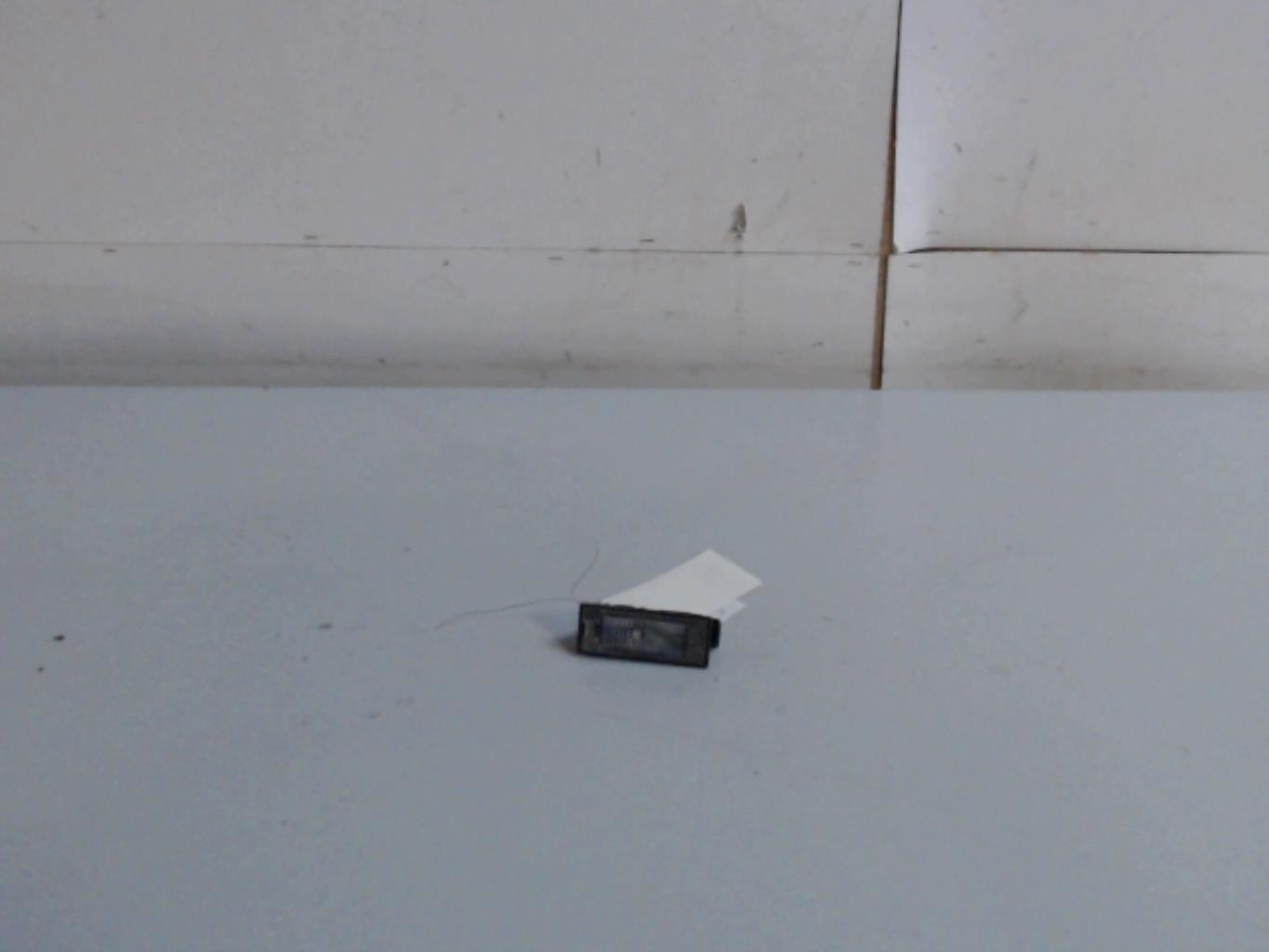 Eclairage de plaque RENAULT MEGANE 4 PHASE 1 Diesel - 1