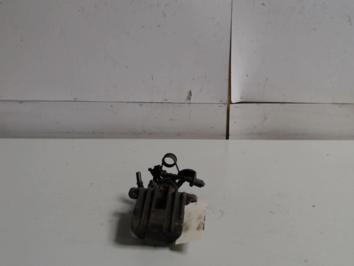 Etrier arriere gauche (freinage) AUDI A4 2 PHASE 1  - 1