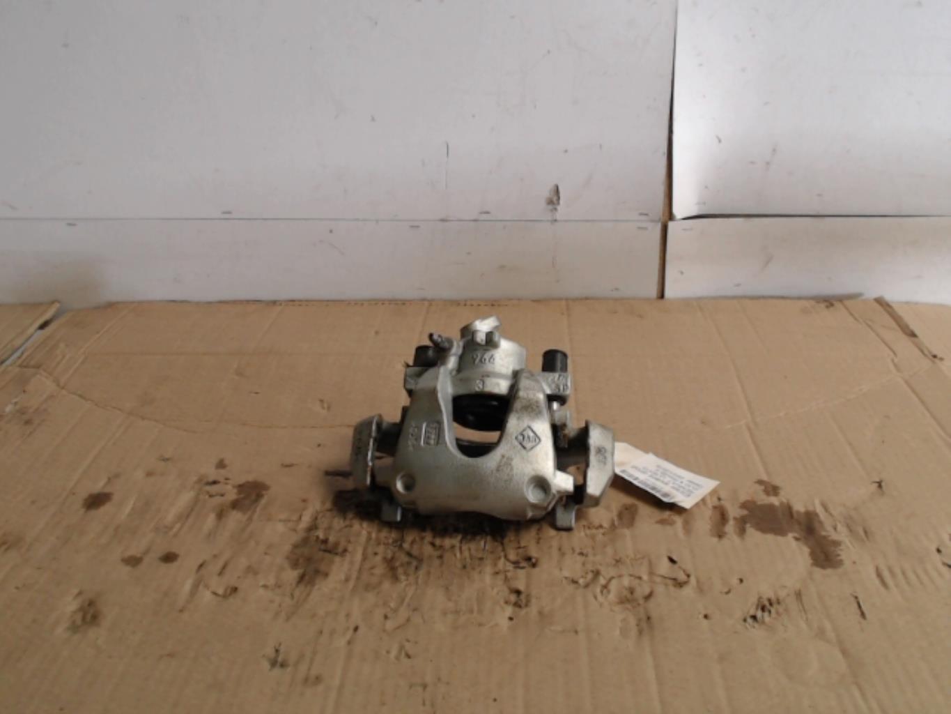 Etrier avant droit (freinage) RENAULT CLIO 4 PHASE 2 Diesel - 1