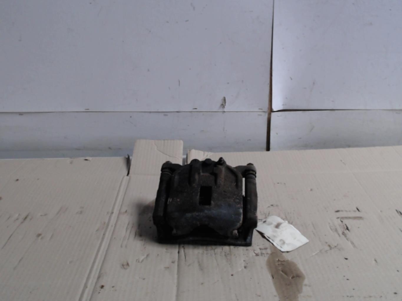 Etrier avant gauche (freinage) HONDA CIVIC 8 PHASE 1 Diesel - 1