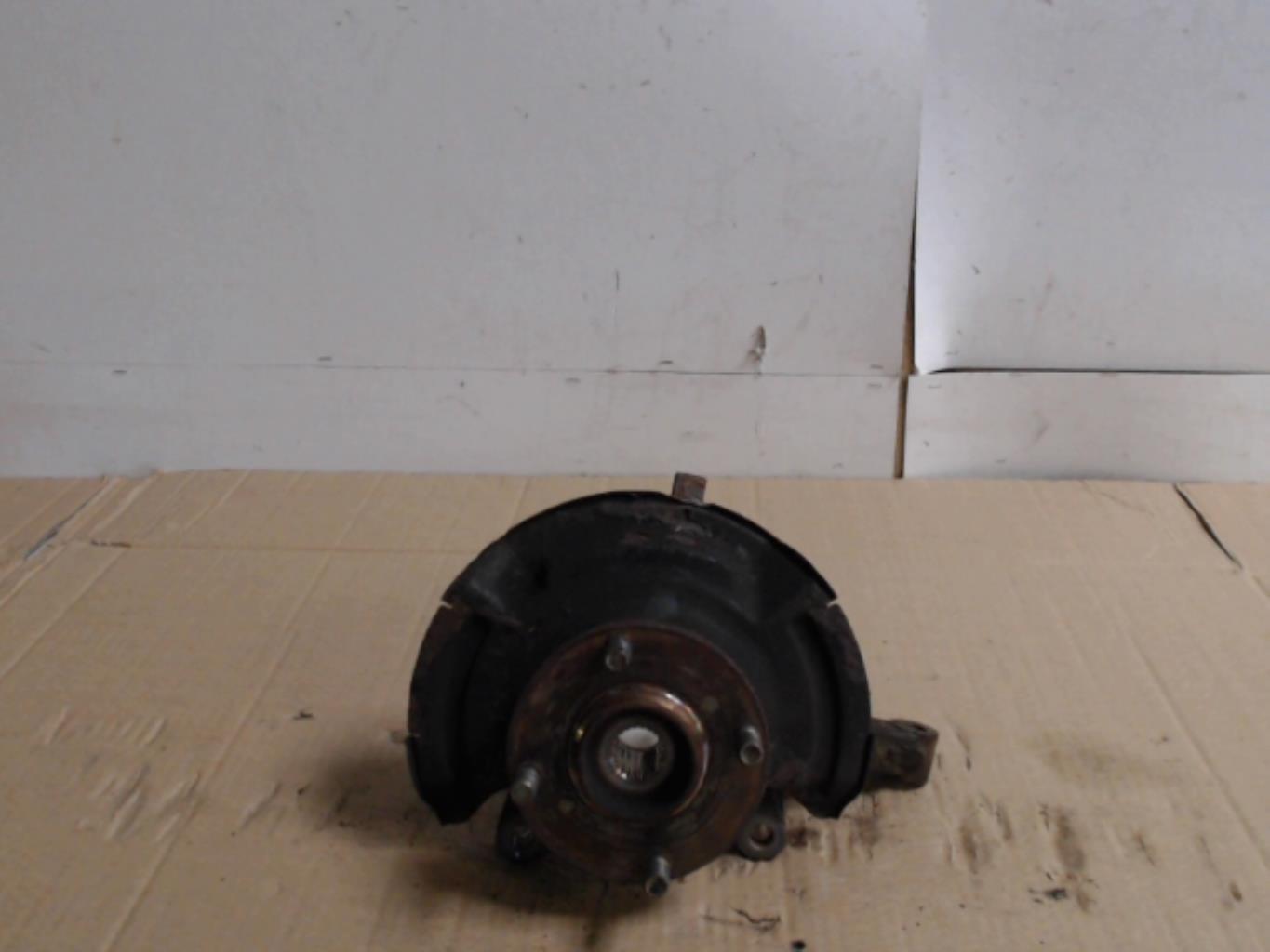 Fusee avant droit NISSAN PIXO Essence - 1