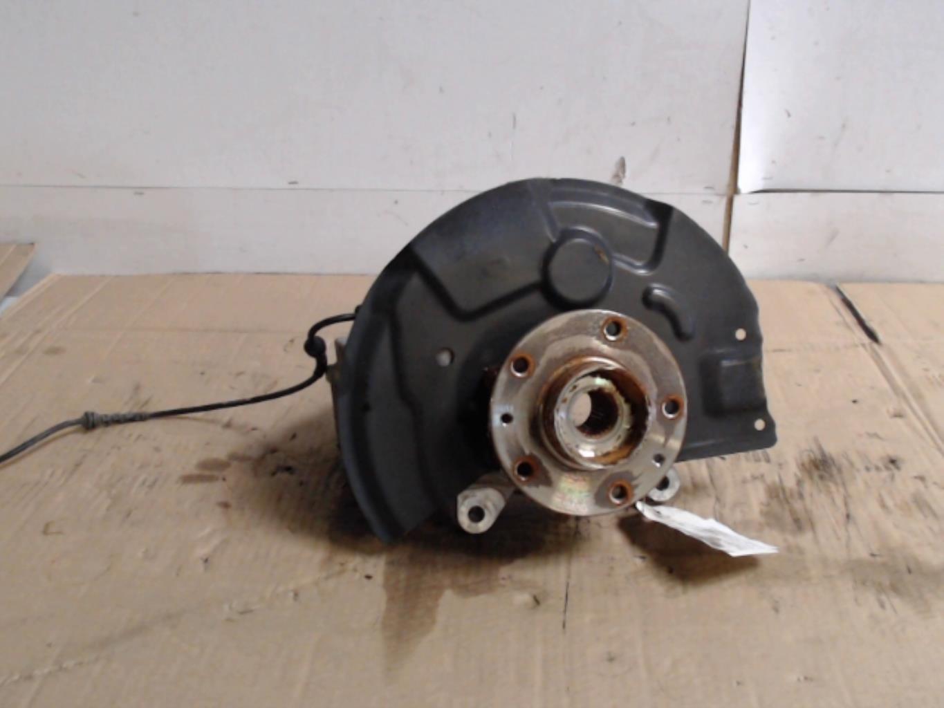 Fusee avant gauche RENAULT MEGANE 4 PHASE 1 Diesel - 1