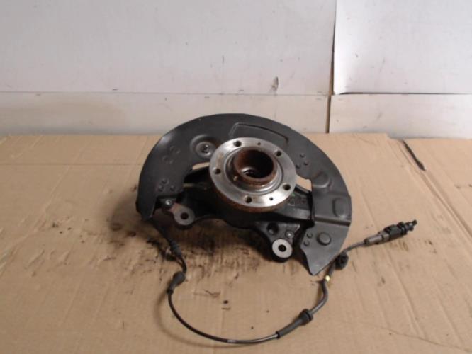 Fusee avant gauche - CITROEN 