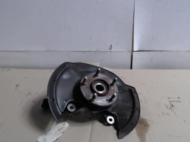 Fusee avant gauche - HONDA...