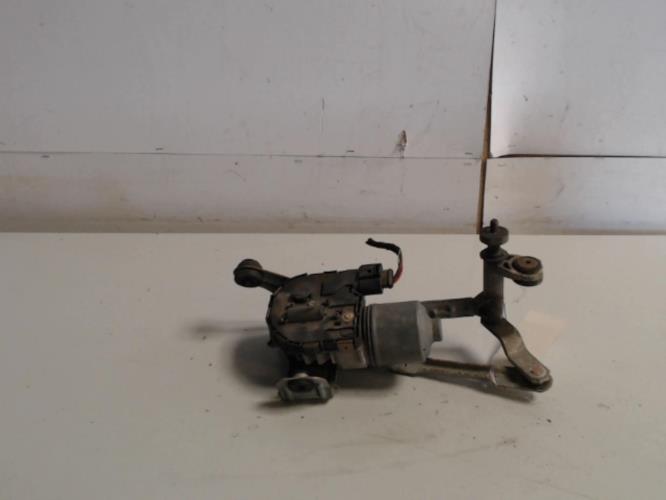Moteur essuie glace avant -...