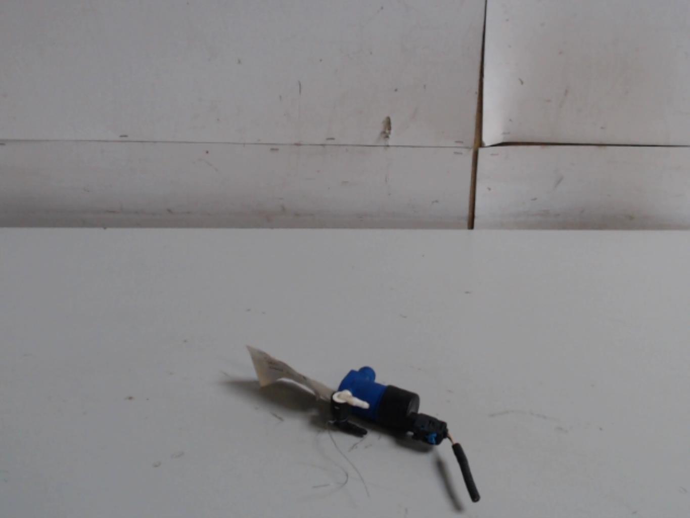 Pompe lave glace avant RENAULT CLIO 4 PHASE 2 Diesel - 1