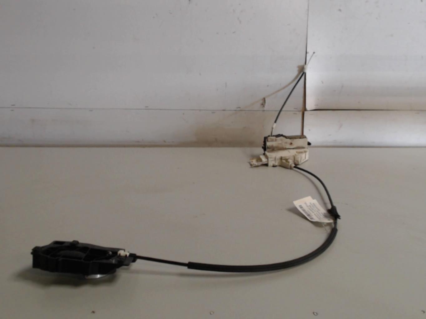 Serrure avant droit CITROEN C4 1 PHASE 1 COUPE Essence - 1