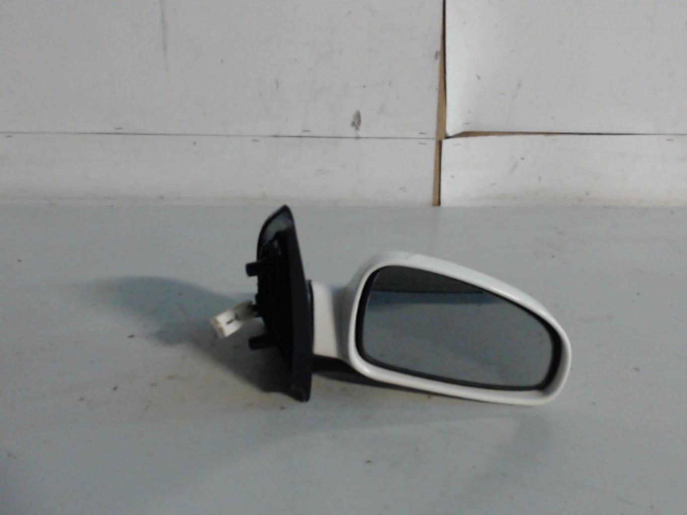 Retroviseur droit CHEVROLET AVEO 1 Essence/GPL - 1
