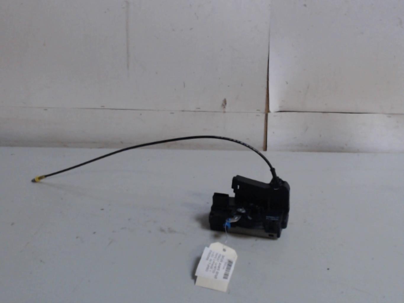 Serrure avant droit RENAULT TRAFIC 2 PHASE 1 Diesel - 1