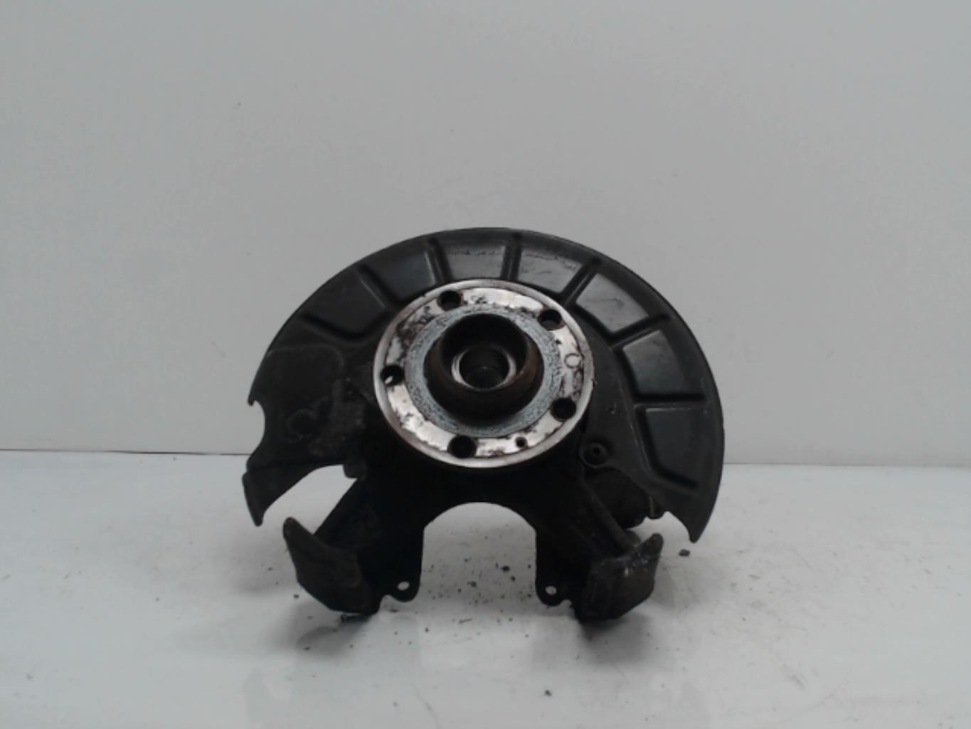 Fusee avant droit SKODA OCTAVIA 2 PHASE 1 Diesel - 1