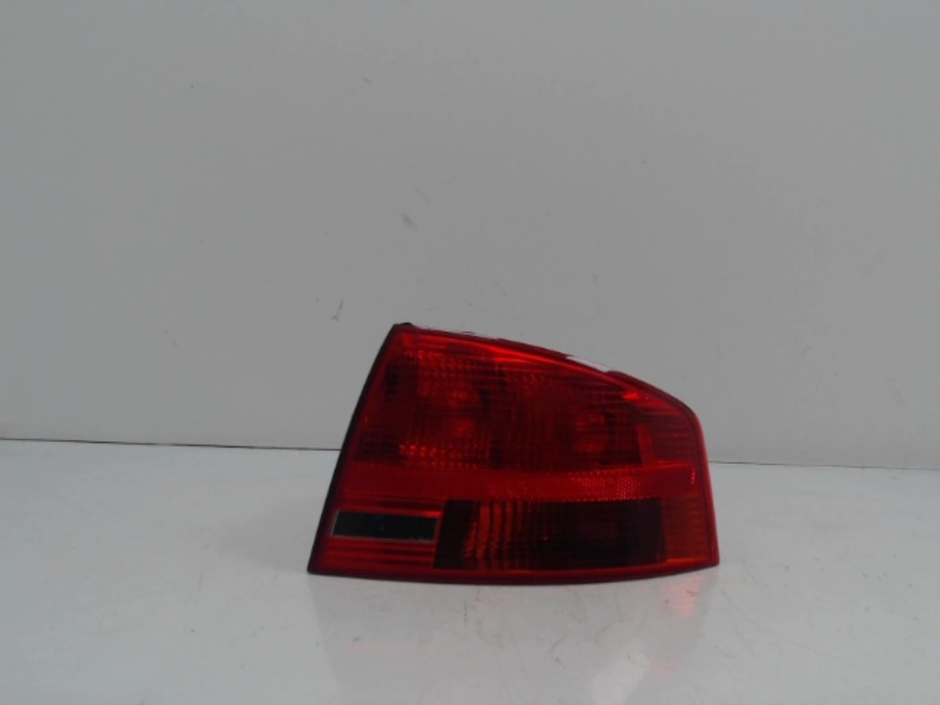 Feu arriere principal droit (feux) AUDI A4 2 PHASE 1 Diesel - 1
