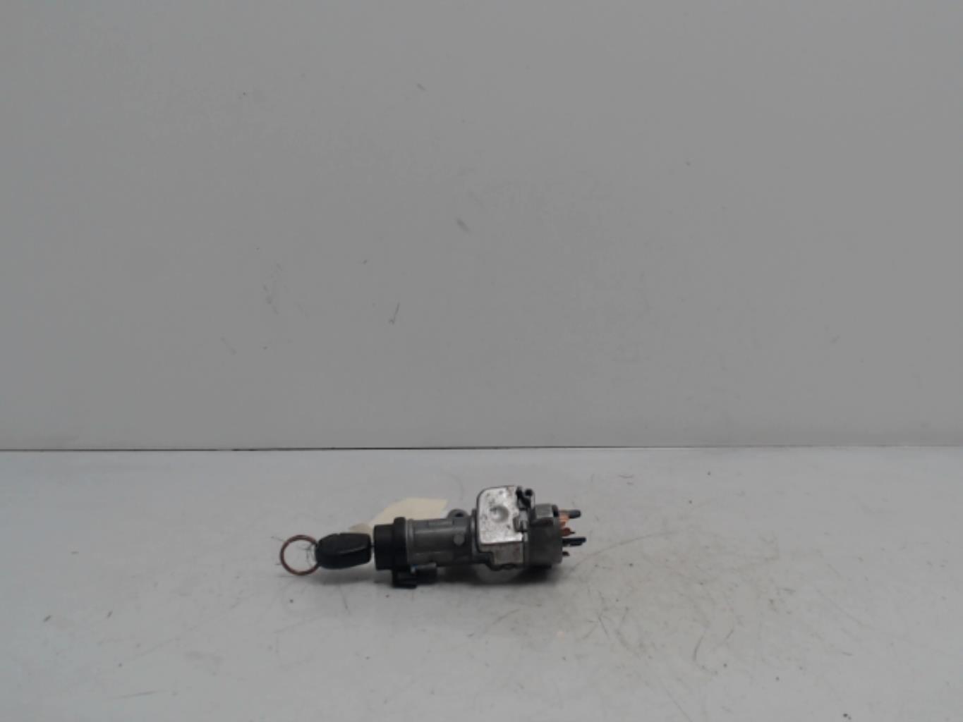 Neiman VOLKSWAGEN FOX Essence - 1