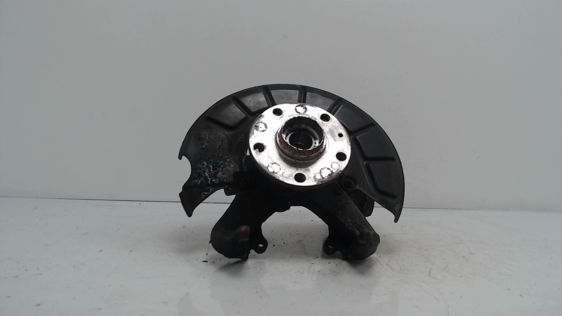 Fusee avant droit VOLKSWAGEN GOLF 6 Diesel - 1