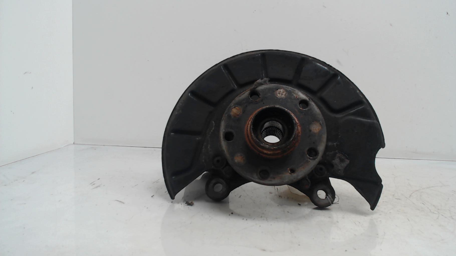 Fusee avant gauche VOLKSWAGEN GOLF 6 Diesel - 1
