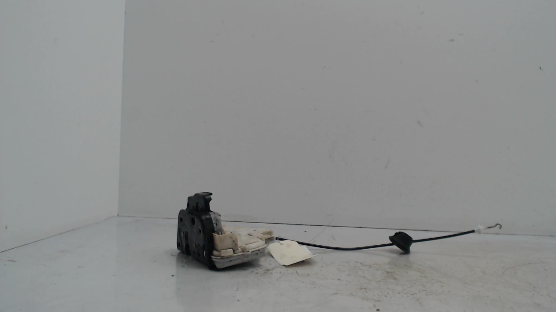 Serrure avant gauche AUDI A4 2 PHASE 2 Diesel - 1