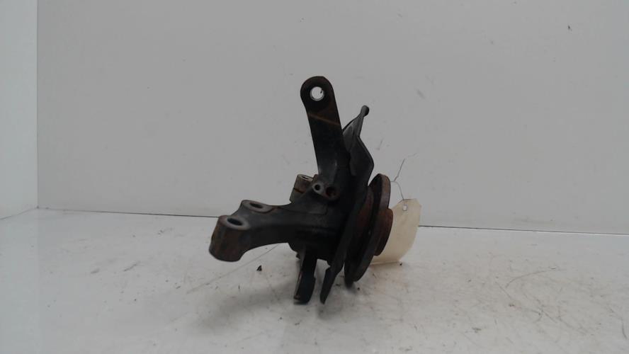 Fusee avant gauche - OPEL...