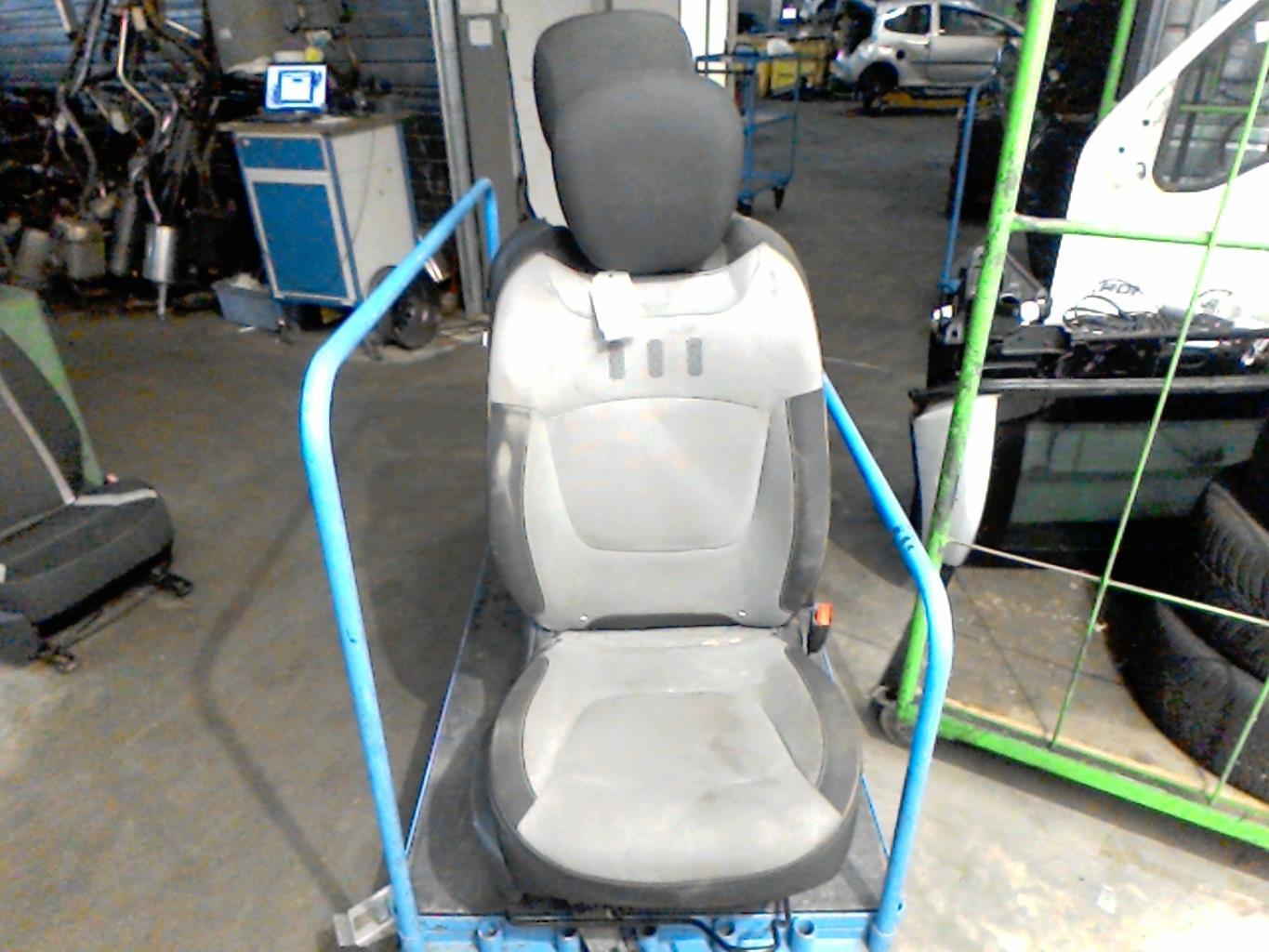 Siege avant droit RENAULT CAPTUR 1 PHASE 1 Diesel - 1