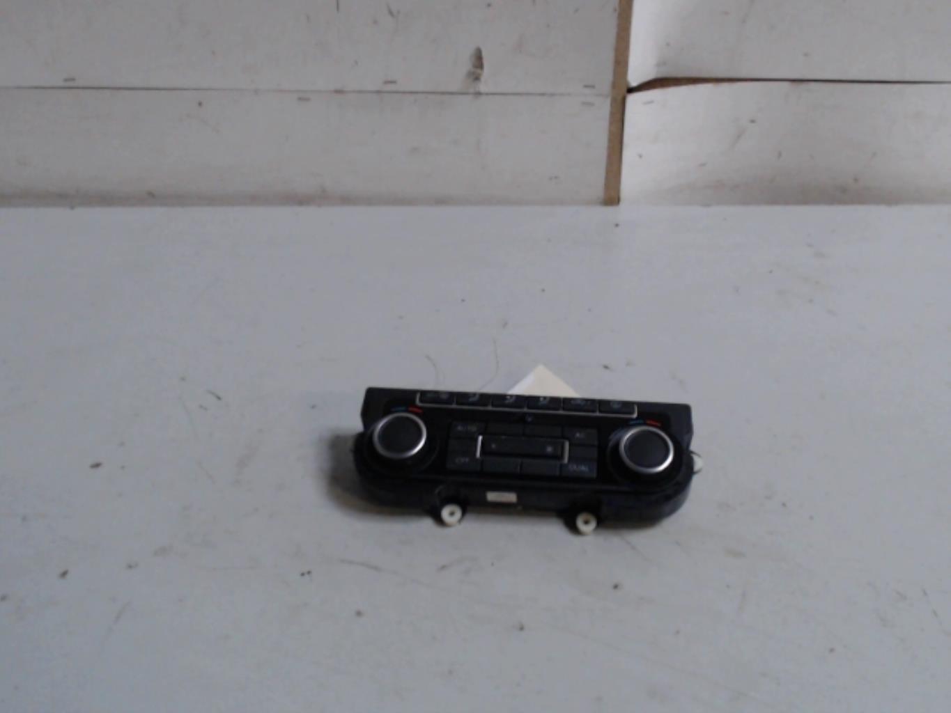 Commande chauffage VOLKSWAGEN GOLF 6 Diesel - 1