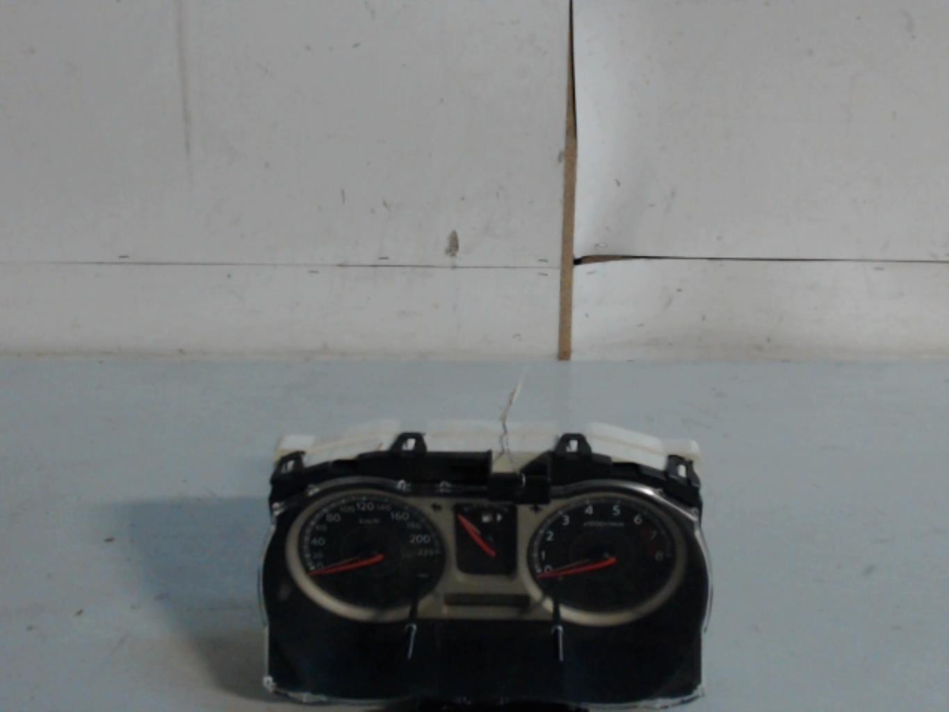 Compteur NISSAN NOTE 1 PHASE 1 Essence - 1